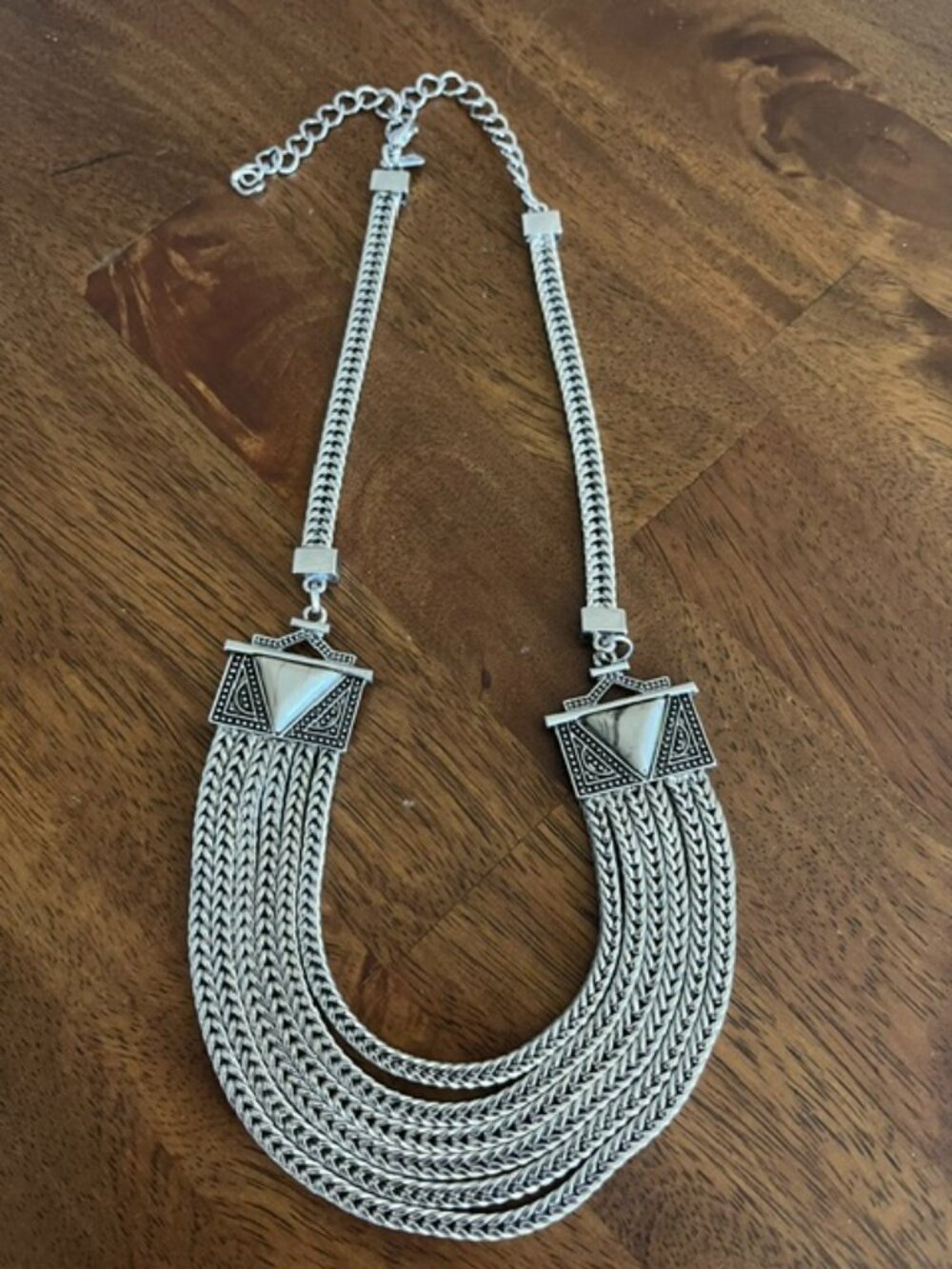 ViVi Fashion Necklace